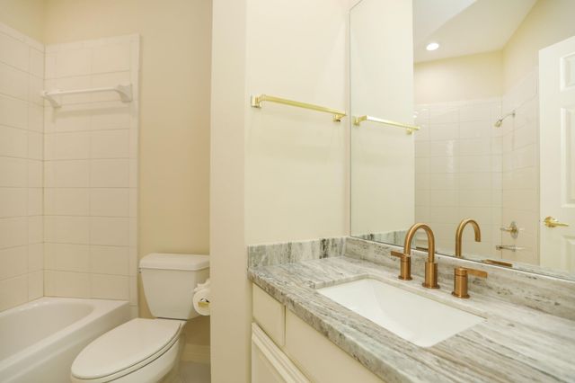 106 N Wynden Estates Court, Houston, TX 77056