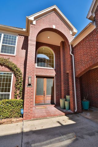 106 N Wynden Estates Court, Houston, TX 77056