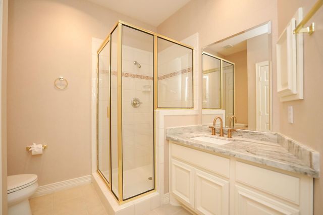 106 N Wynden Estates Court, Houston, TX 77056