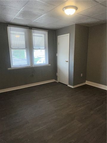 214 Fleet St, Rankin, PA 15104