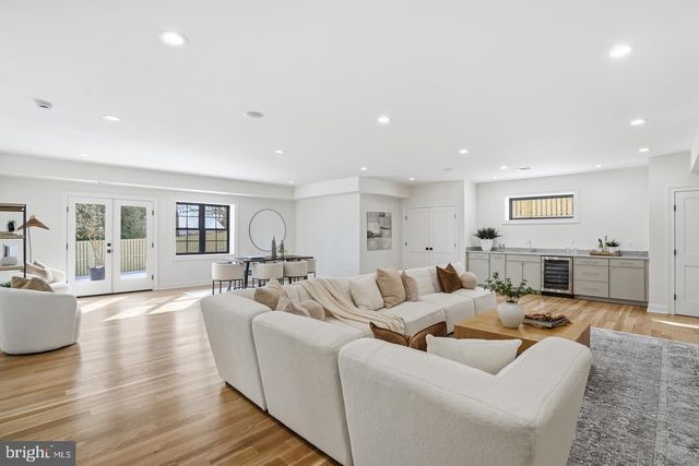6512 WILLIAMSBURG BLVD, Arlington, VA 22213