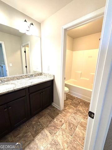 197 Weymouth Drive, Locust Grove, GA 30248