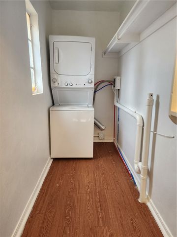 415 W Poplar Street B, Rogers, AR 72756