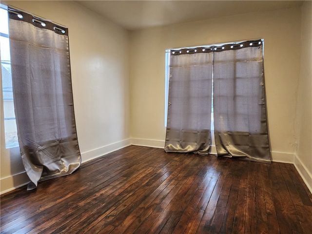 415 W Poplar Street B, Rogers, AR 72756