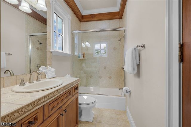 1526 Hermitage LN, Cape Coral, FL 33914