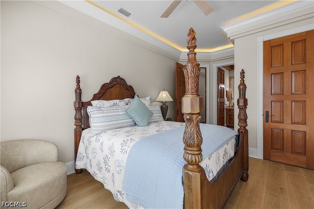 1526 Hermitage LN, Cape Coral, FL 33914