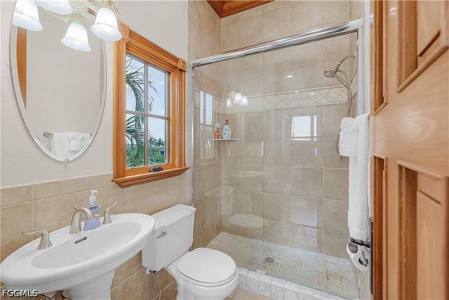 1526 Hermitage LN, Cape Coral, FL 33914