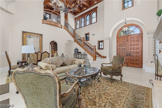 1526 Hermitage LN, Cape Coral, FL 33914