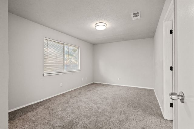 948 Carom Way, Dallas, TX 75217