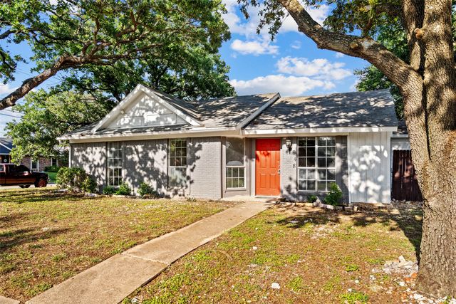948 Carom Way, Dallas, TX 75217