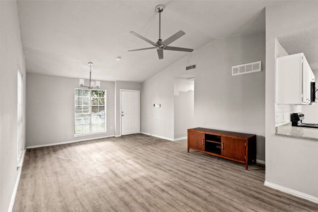 948 Carom Way, Dallas, TX 75217