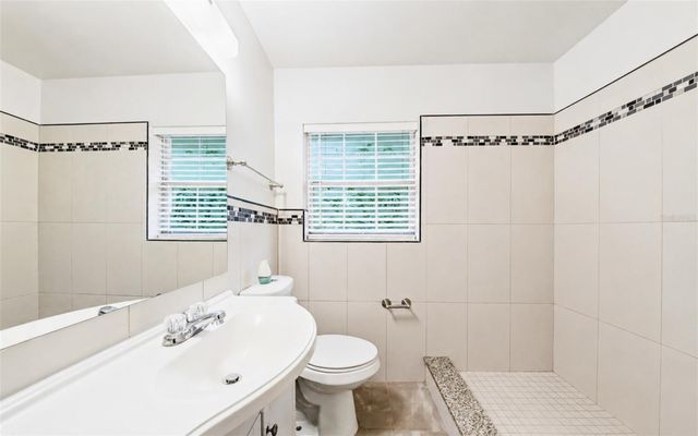 1715 SUNSET DRIVE, Longwood, FL 32750