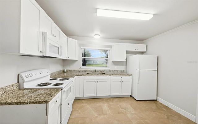 1715 SUNSET DRIVE, Longwood, FL 32750
