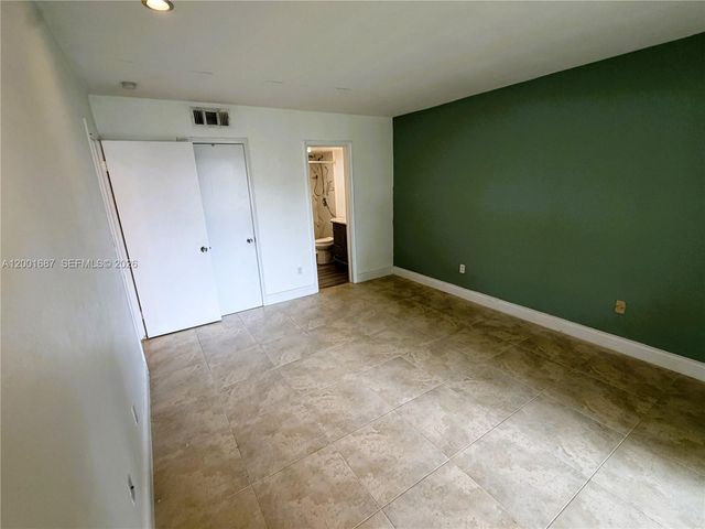 7483 SW 82nd St A102, Miami, FL 33143