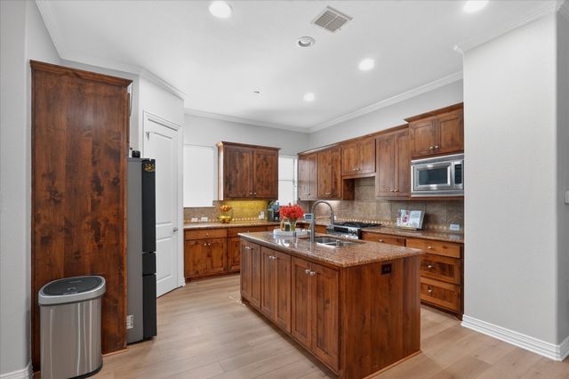 8233 Short Street, Frisco, TX 75034