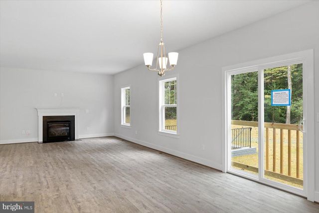 1 INDIANTOWN RD, King George, VA 22485