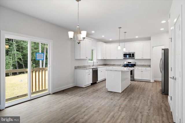 1 INDIANTOWN RD, King George, VA 22485