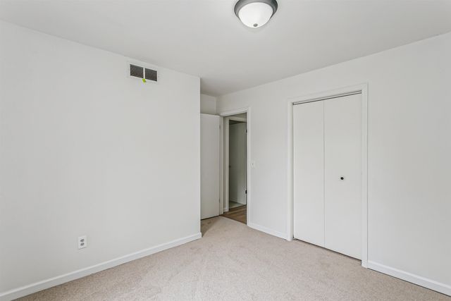 302 W Cherokee Dr, Kechi, KS 67067