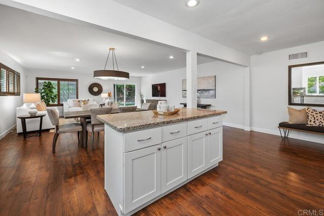 12940 Calle De Las Rosas, San Diego, CA 92129