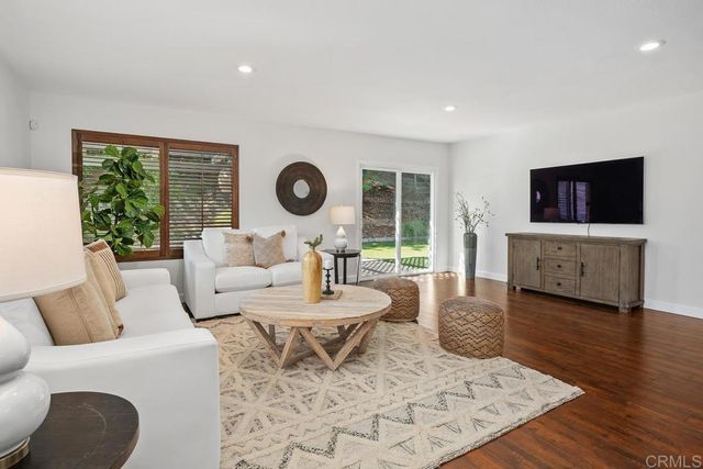 12940 Calle De Las Rosas, San Diego, CA 92129