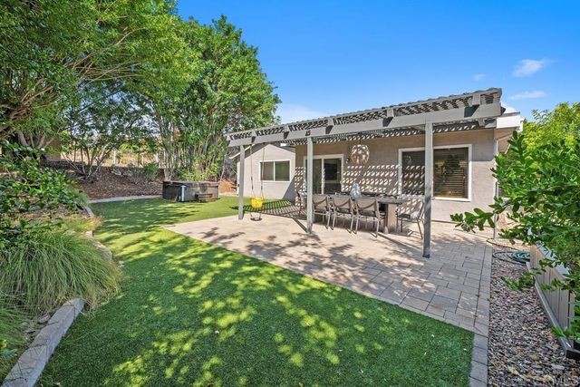 12940 Calle De Las Rosas, San Diego, CA 92129