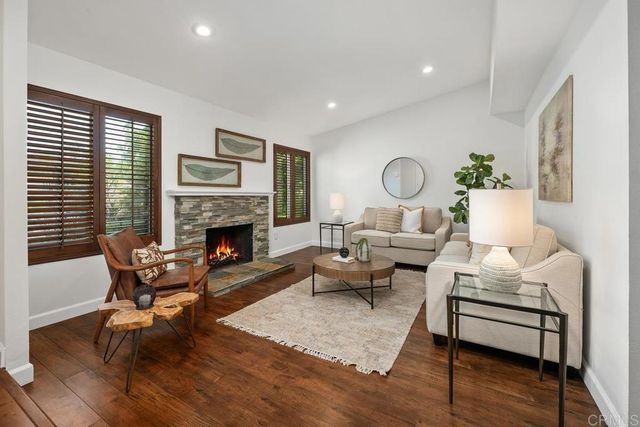 12940 Calle De Las Rosas, San Diego, CA 92129