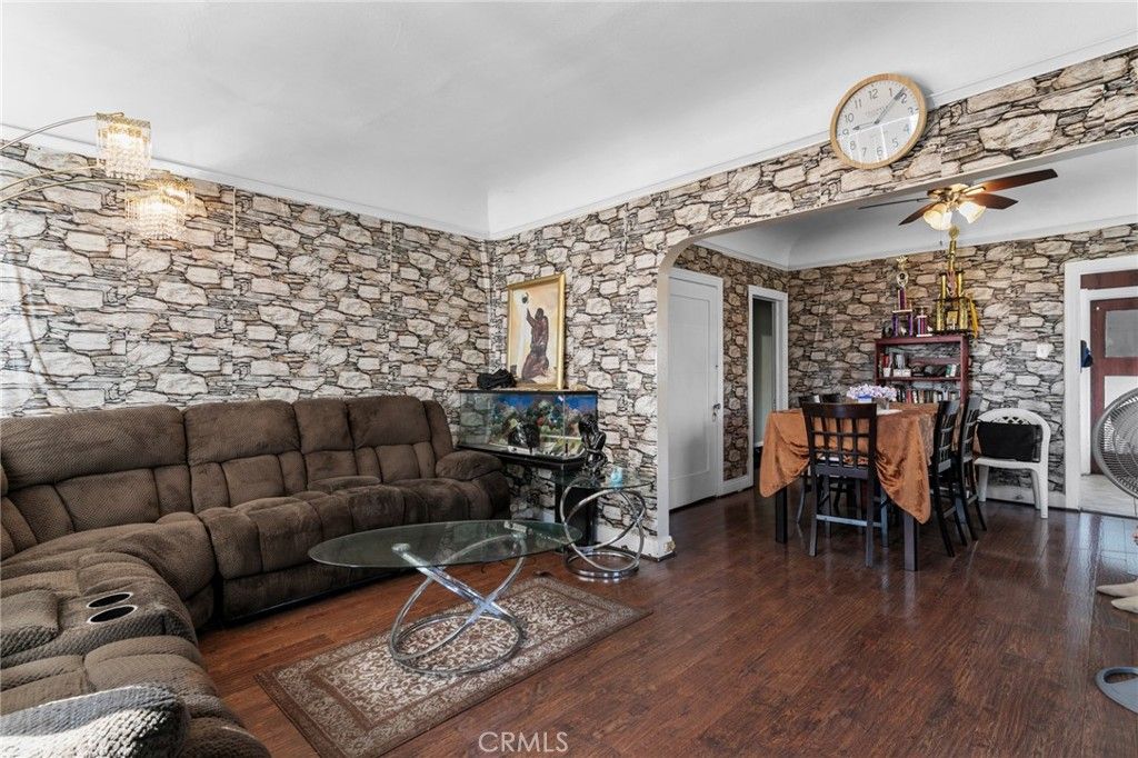 5419 S Harcourt, Los Angeles, CA 90043 — photo 4