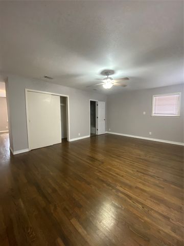 3803 Poinsettia Drive, Dallas, TX 75211