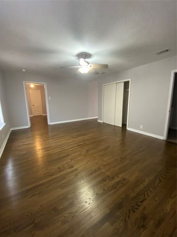 3803 Poinsettia Drive, Dallas, TX 75211