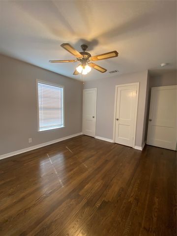 3803 Poinsettia Drive, Dallas, TX 75211