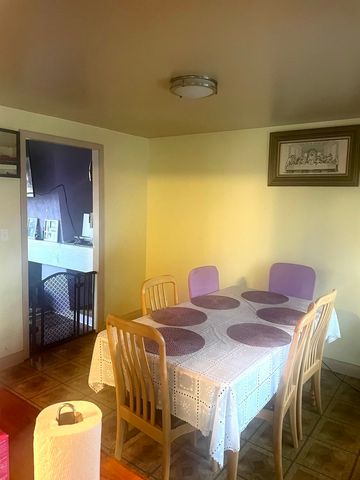 1852 Center Drive, Carpentersville, IL 60110