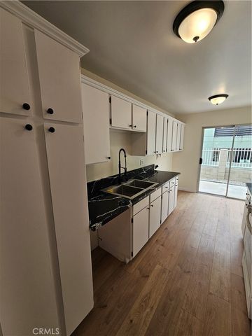 7124 Valmont Street 5, Tujunga, CA 91042