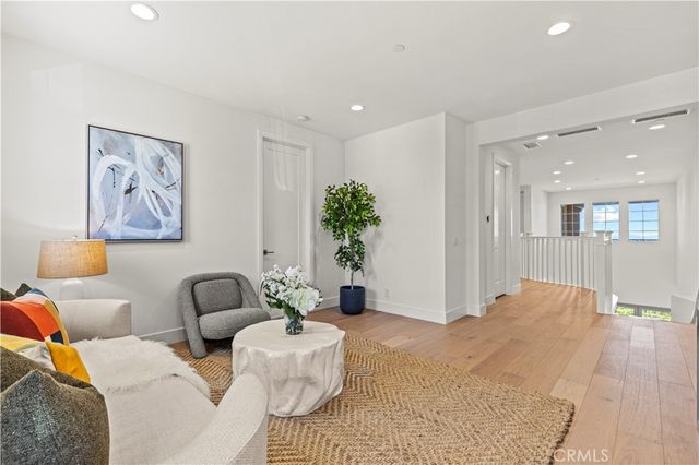 1186 Viejo Hills Dr, Lake Forest, CA 92610