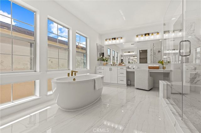 1186 Viejo Hills Dr, Lake Forest, CA 92610