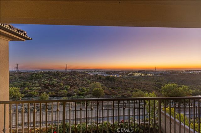 1186 Viejo Hills Dr, Lake Forest, CA 92610
