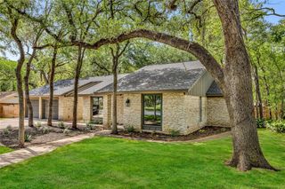 2501 Crownspoint DR, Austin, TX 78748
