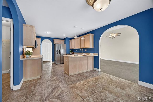 1601 Broadsword Lane, Lake St Louis, MO 63367