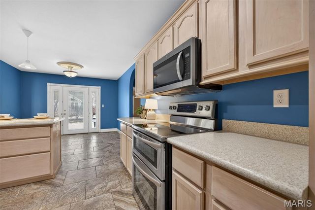 1601 Broadsword Lane, Lake St Louis, MO 63367