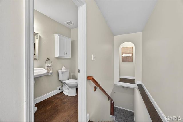 1601 Broadsword Lane, Lake St Louis, MO 63367