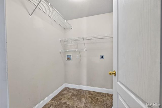 1601 Broadsword Lane, Lake St Louis, MO 63367