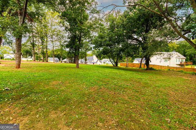72 S Main Street, Maysville, GA 30558