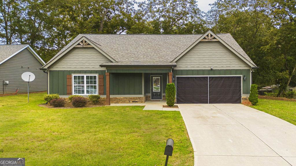 72 S Main Street, Maysville, GA 30558