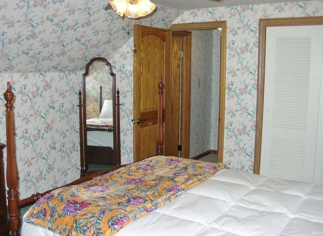 5733 Garden Valley Road, Newburgh, IN 47630