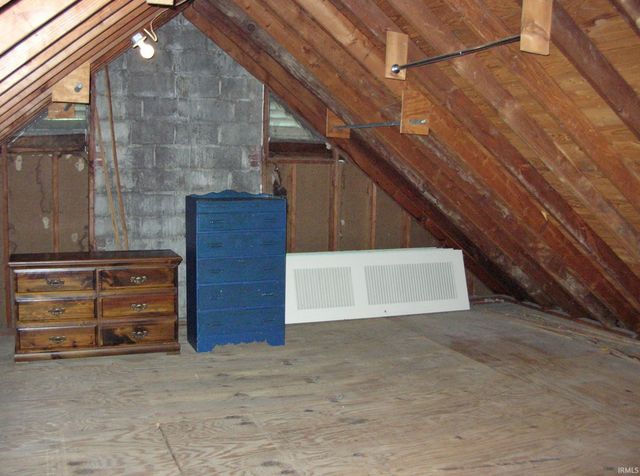 5733 Garden Valley Road, Newburgh, IN 47630
