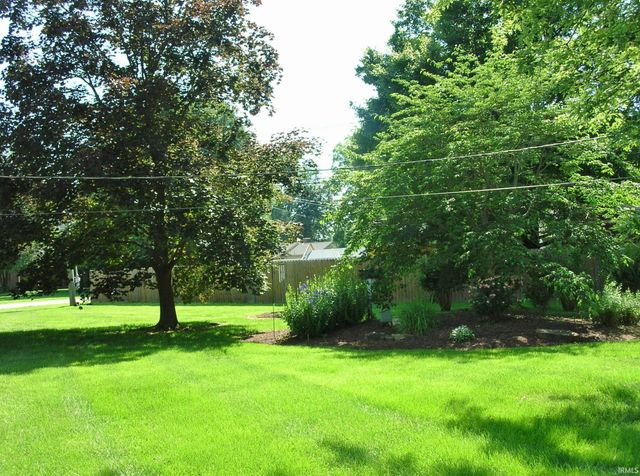 5733 Garden Valley Road, Newburgh, IN 47630