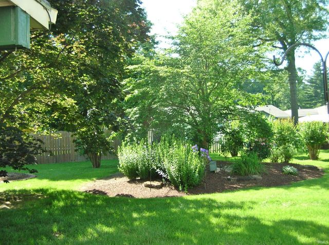 5733 Garden Valley Road, Newburgh, IN 47630