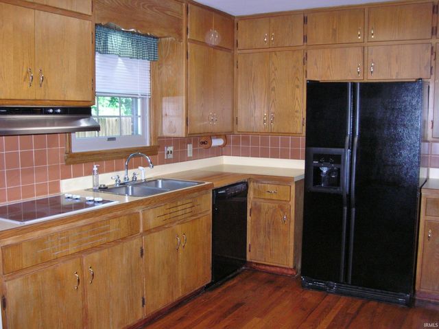 5733 Garden Valley Road, Newburgh, IN 47630