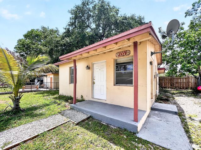 1608 N 58th Avenue, Hollywood, FL 33021