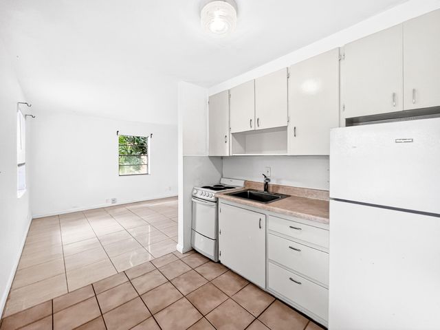 1608 N 58th Avenue, Hollywood, FL 33021