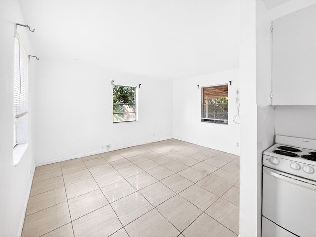 1608 N 58th Avenue, Hollywood, FL 33021